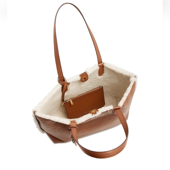 🍂NWT MICHAEL Michael Kors Eliza XL East/West Reversible Leather&Shearling Tote - Picture 4 of 4